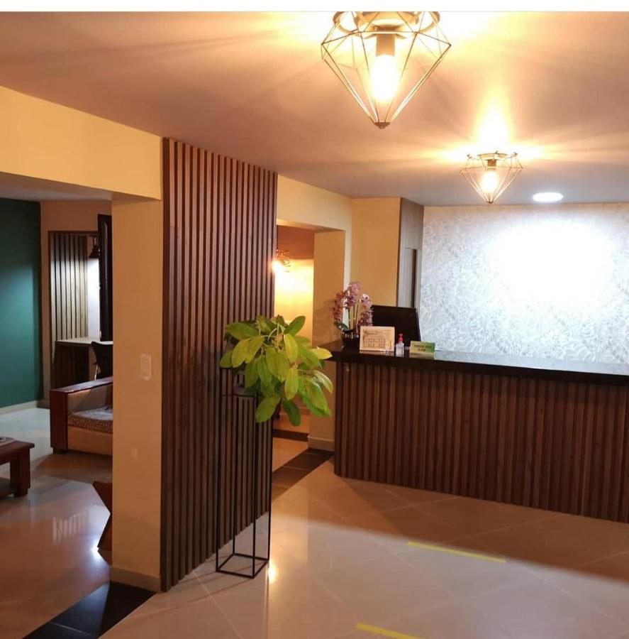 Hotel Prado 34 West บูการามังกา ภายนอก รูปภาพ