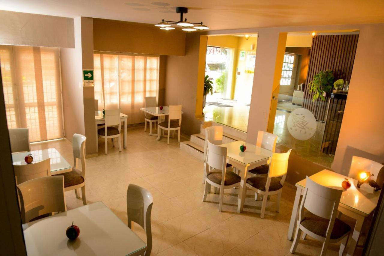 Hotel Prado 34 West บูการามังกา ภายนอก รูปภาพ