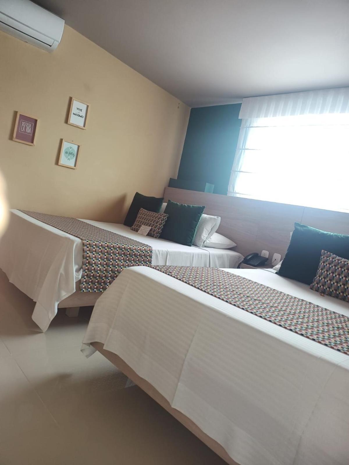 Hotel Prado 34 West บูการามังกา ภายนอก รูปภาพ