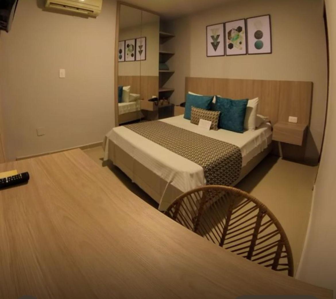 Hotel Prado 34 West บูการามังกา ภายนอก รูปภาพ