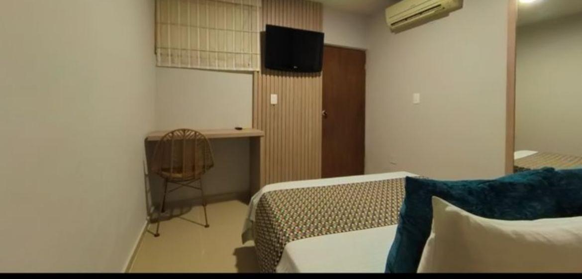 Hotel Prado 34 West บูการามังกา ภายนอก รูปภาพ
