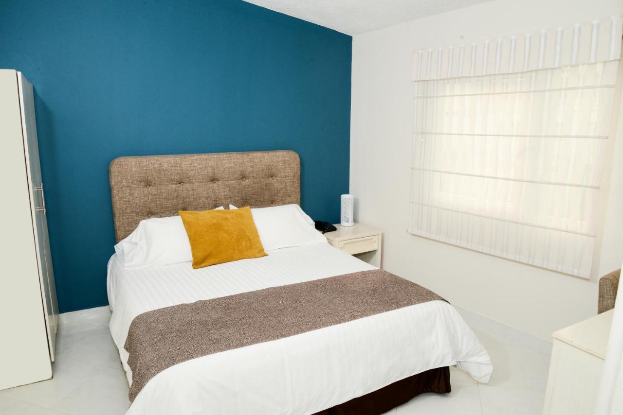 Hotel Prado 34 West บูการามังกา ภายนอก รูปภาพ