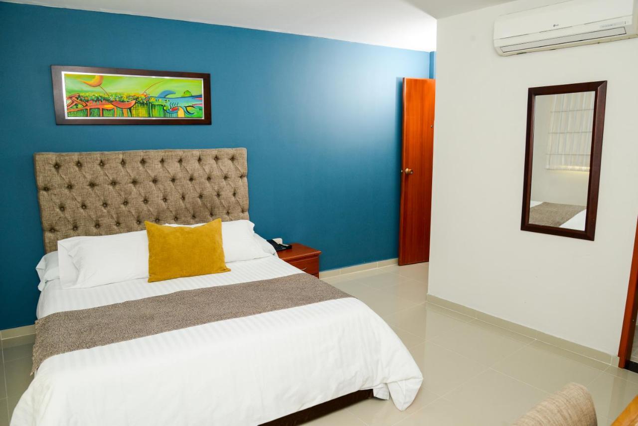 Hotel Prado 34 West บูการามังกา ภายนอก รูปภาพ