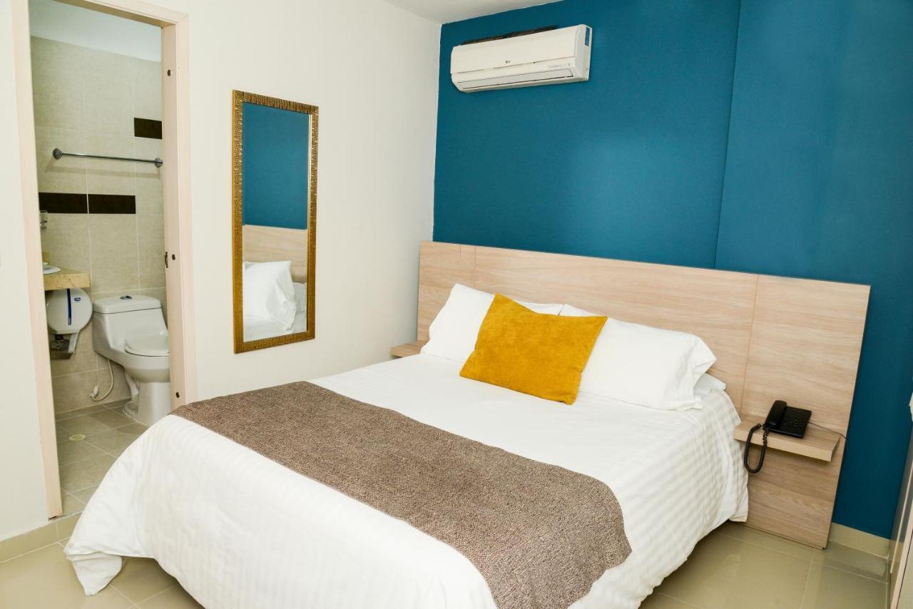 Hotel Prado 34 West บูการามังกา ภายนอก รูปภาพ